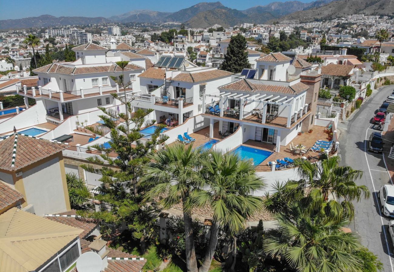 Villa in Nerja - Villa Burriana Dorada