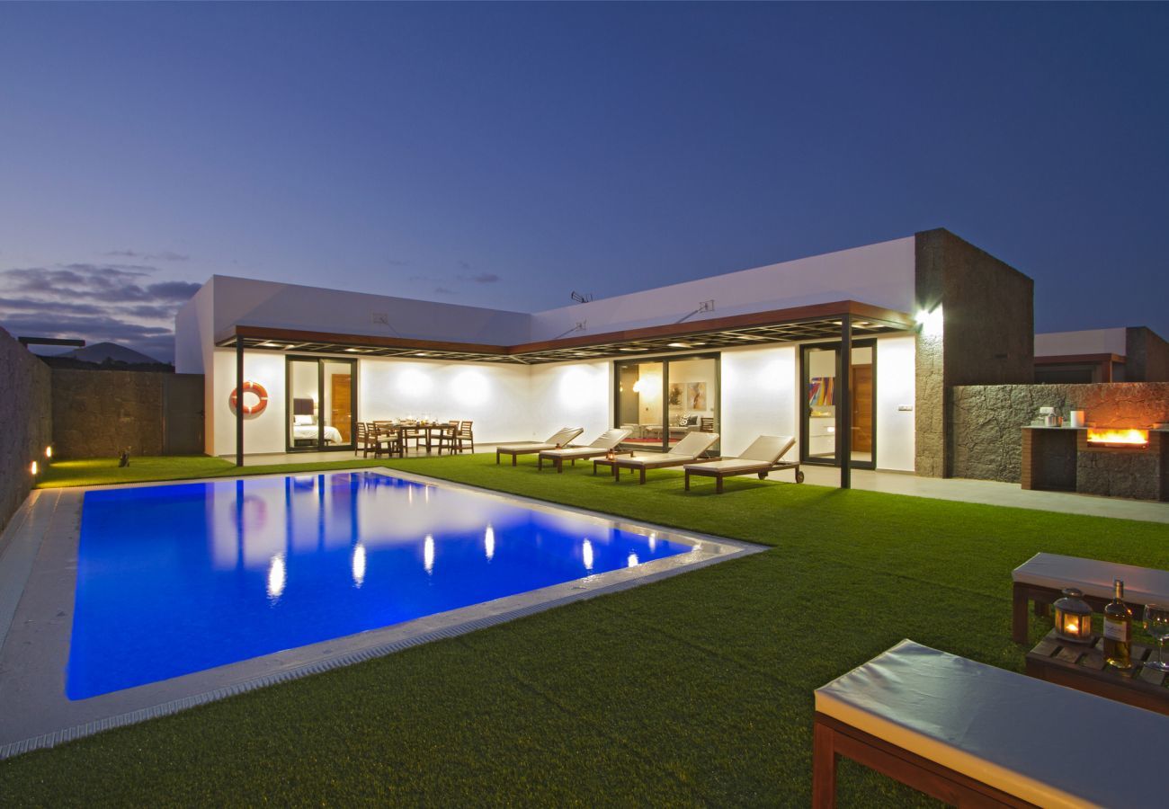 Villa in Puerto del Carmen - Villa Estrellita