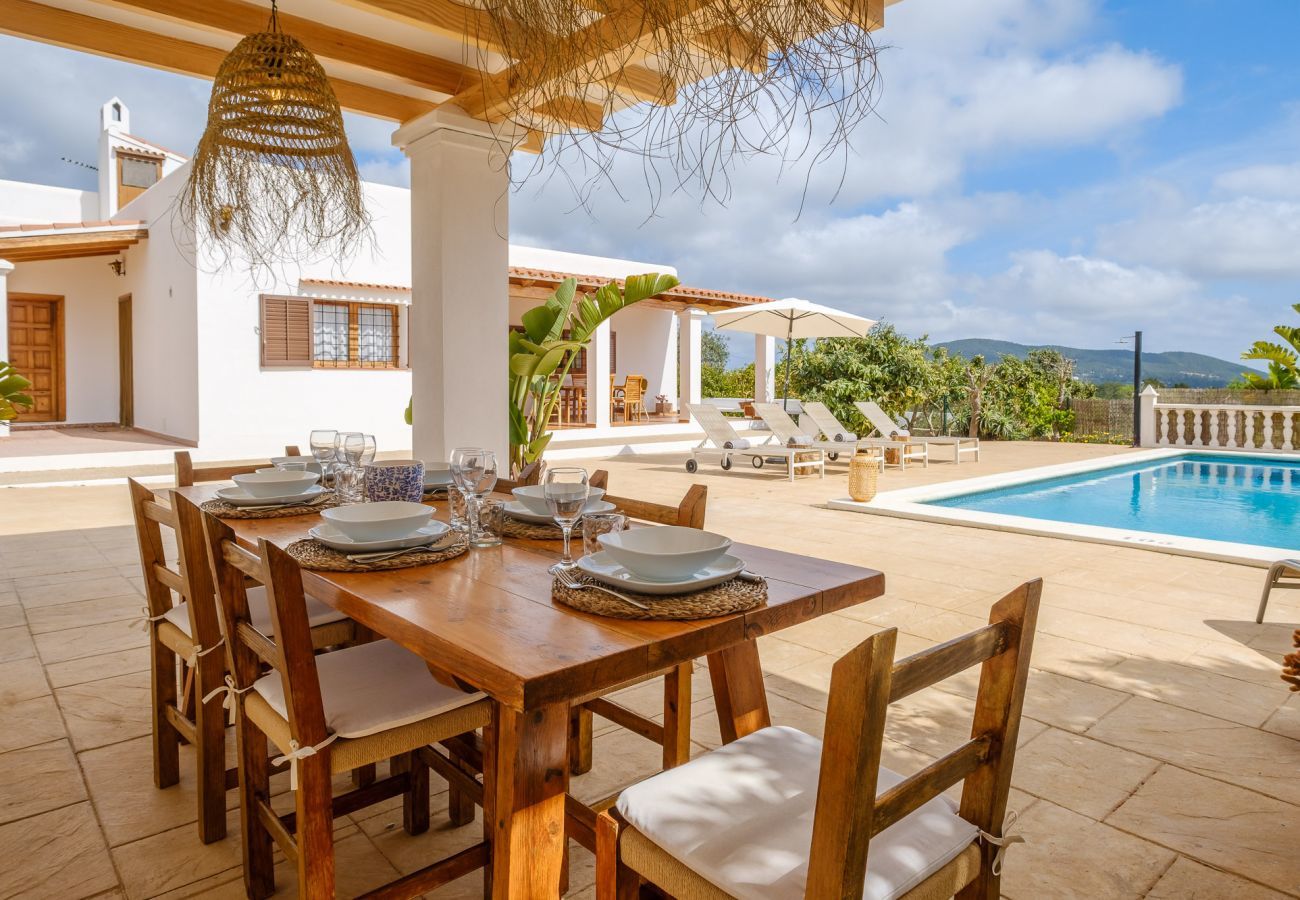 Villa in Santa Eulalia des Riu - Villa Cara