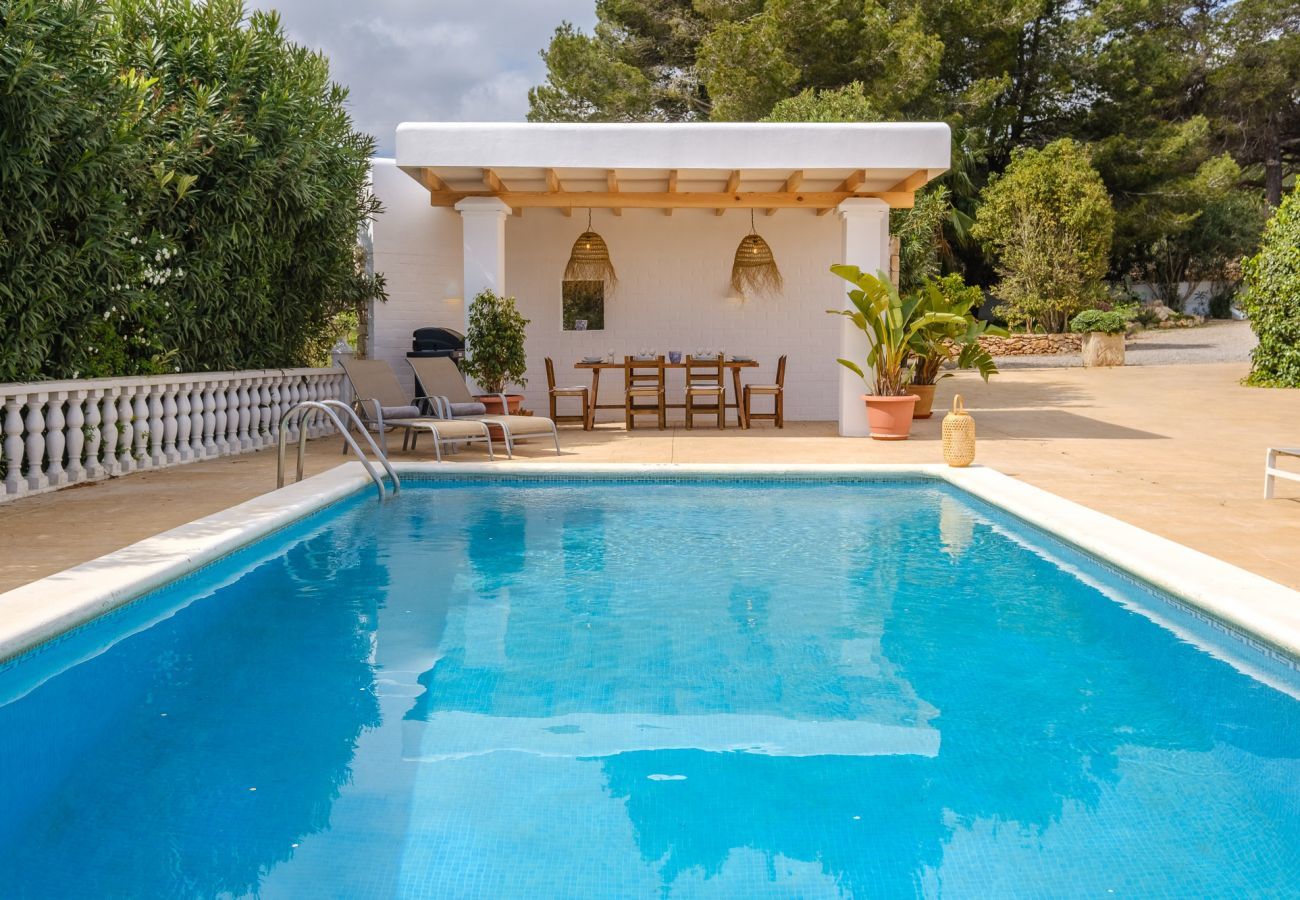 Villa in Santa Eulalia des Riu - Villa Cara