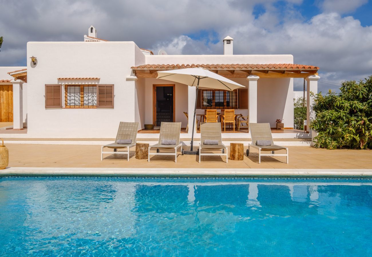 Villa in Santa Eulalia des Riu - Villa Cara