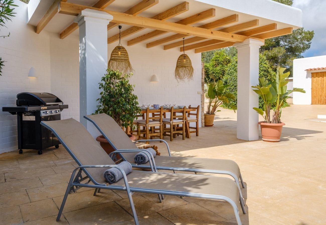 Villa in Santa Eulalia des Riu - Villa Cara