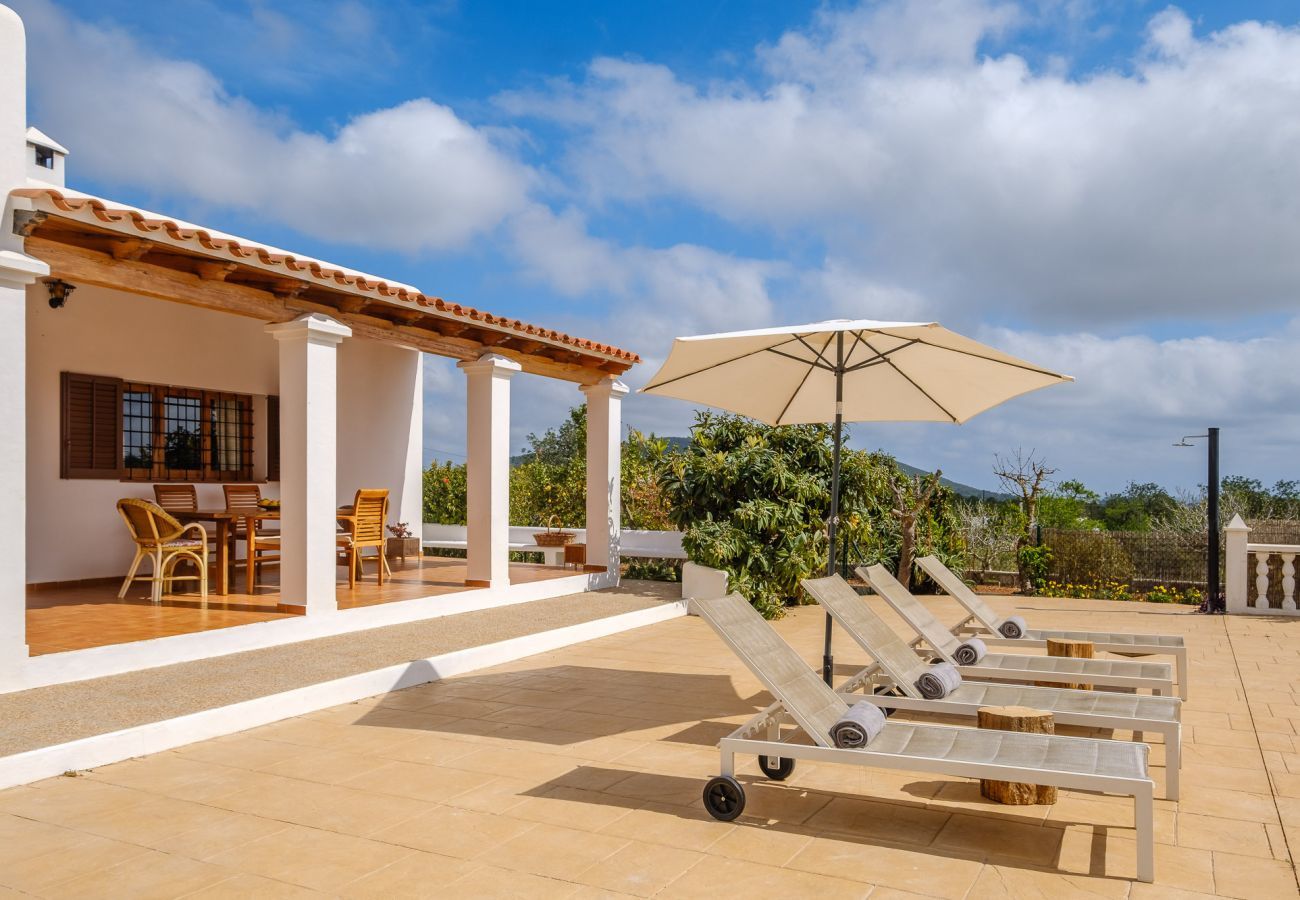 Villa in Santa Eulalia des Riu - Villa Cara