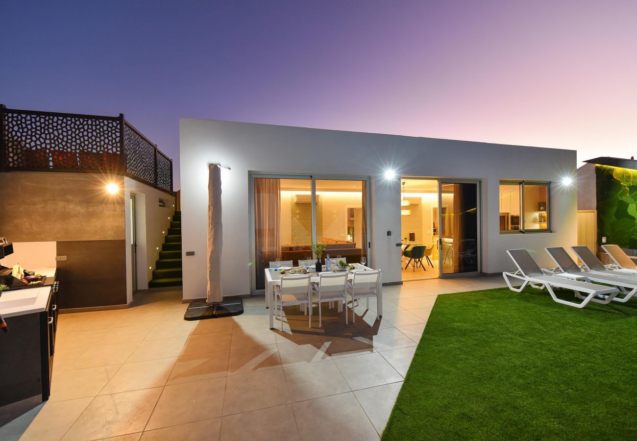 Huis in Maspalomas - Villa Moderno