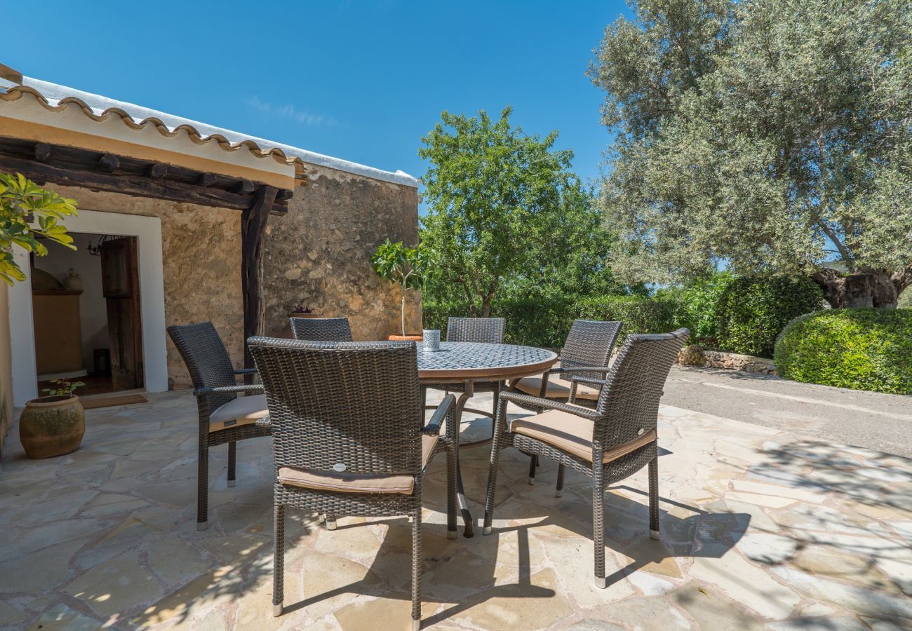 Stijlvolle villa San Agustin met landelijke ligging, privacy and privé zwembad. Loopafstand van het dorp San Agustin
