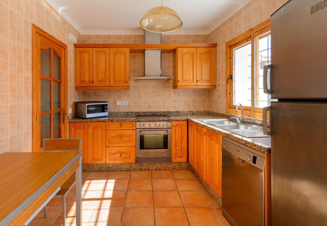 Villa in Santa Eulalia des Riu - Casa Zelia