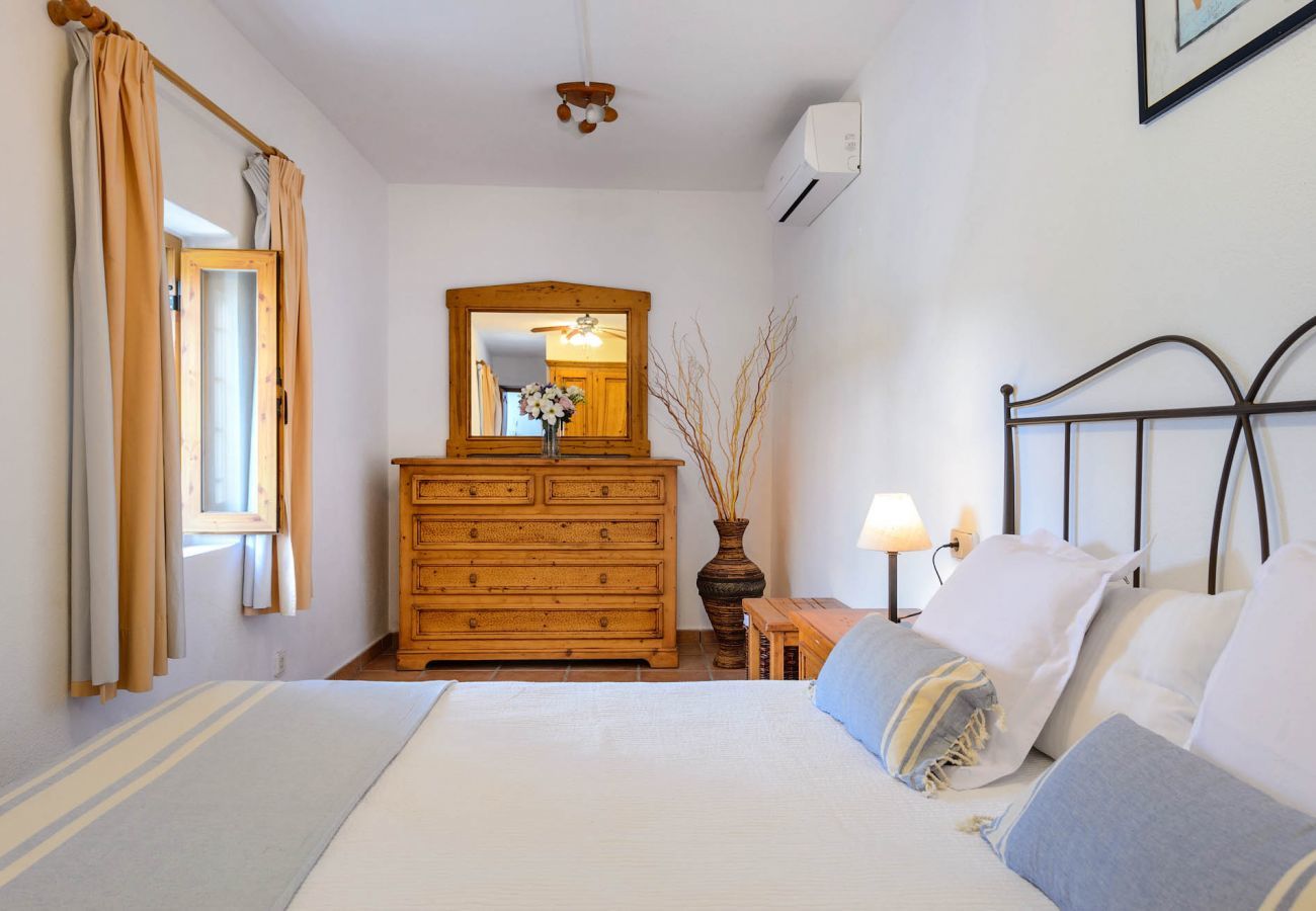 Villa in Santa Eulalia des Riu - Casa Zelia
