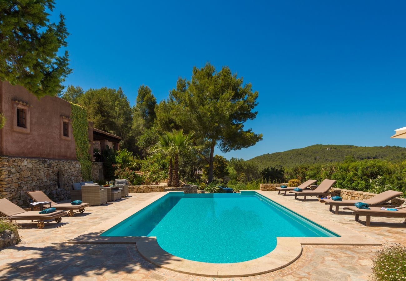 Villa in Santa Eulalia des Riu - Finca Nuria