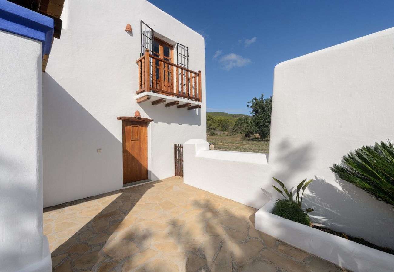 Villa in San Carlos/ Sant Carles de Peralta - Villa Indy