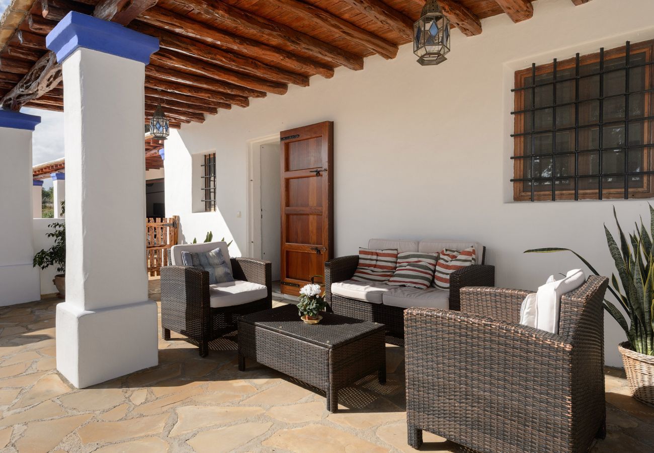 Villa in San Carlos/ Sant Carles de Peralta - Villa Indy