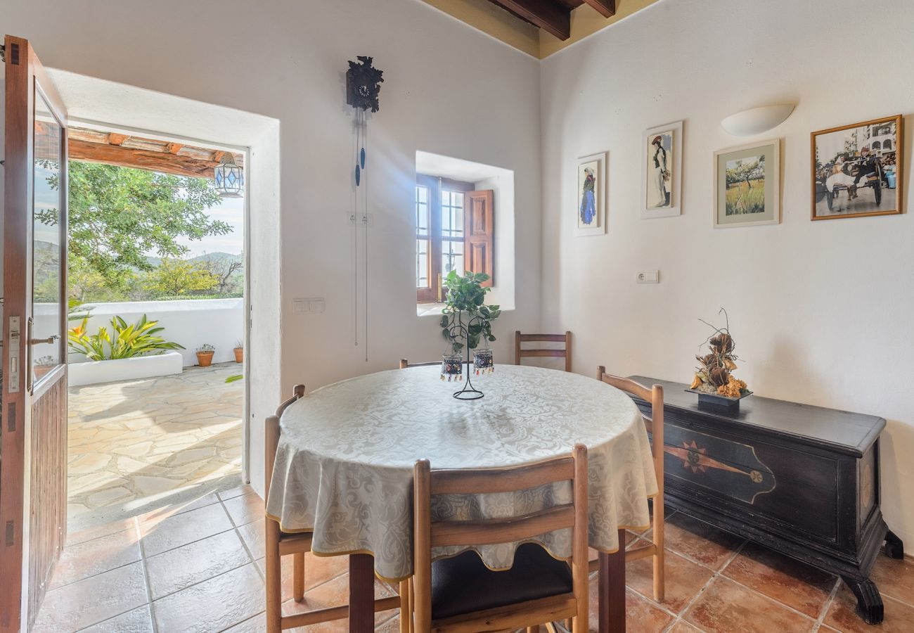 Villa in San Carlos/ Sant Carles de Peralta - Villa Indy