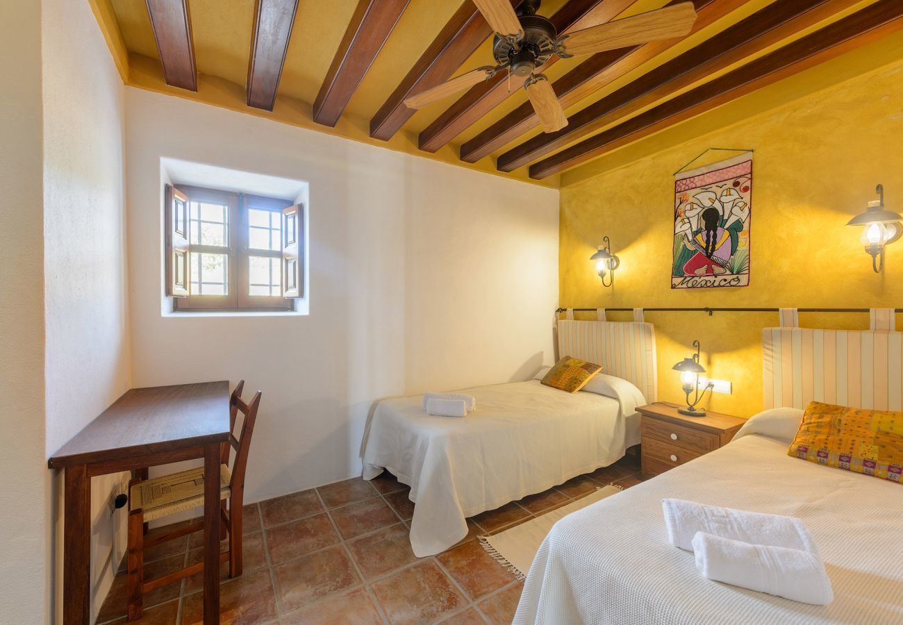 Villa in San Carlos/ Sant Carles de Peralta - Villa Indy