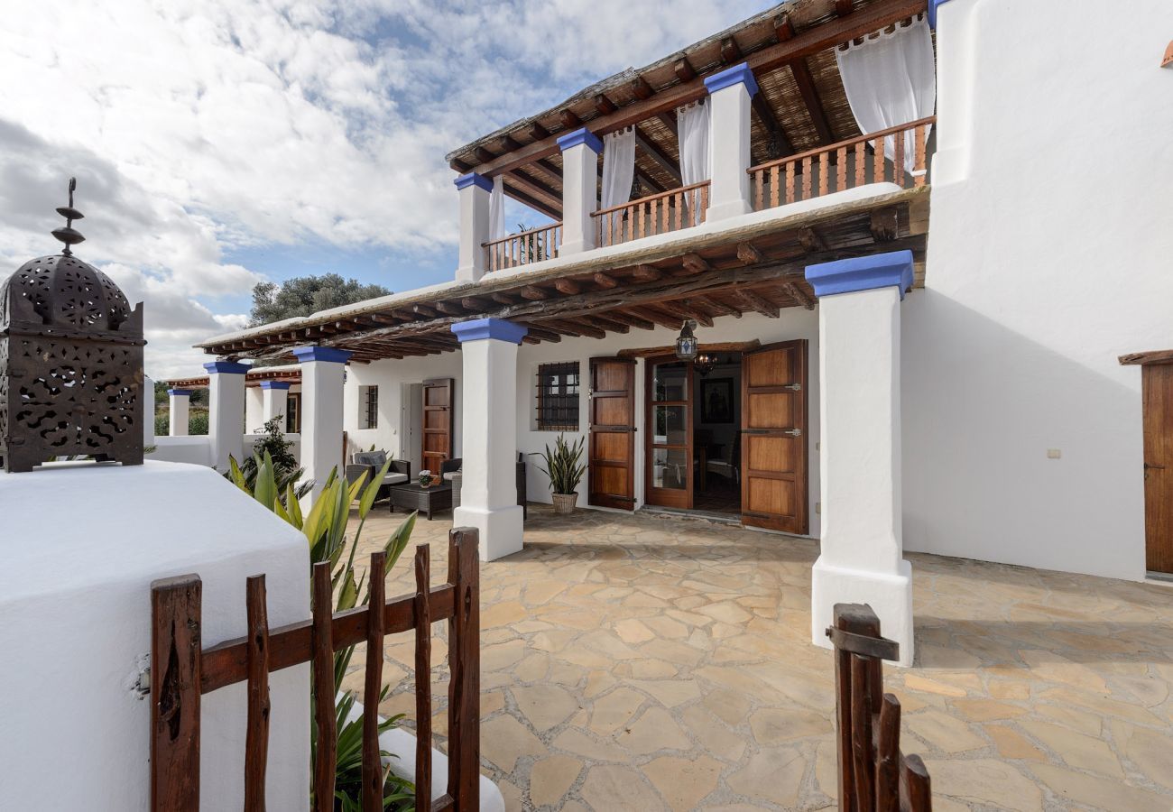Villa in San Carlos/ Sant Carles de Peralta - Villa Indy