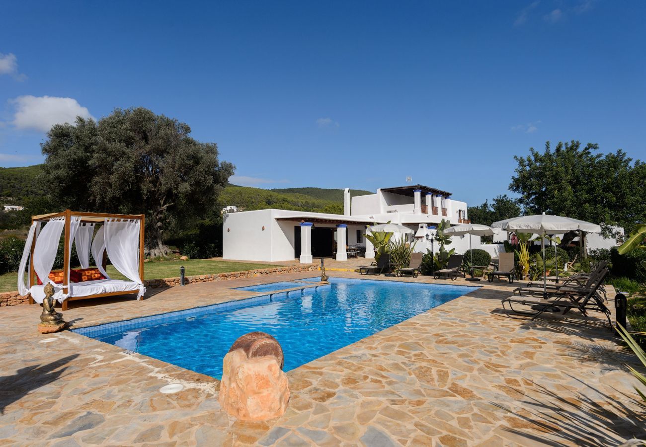 Villa in San Carlos/ Sant Carles de Peralta - Villa Indy