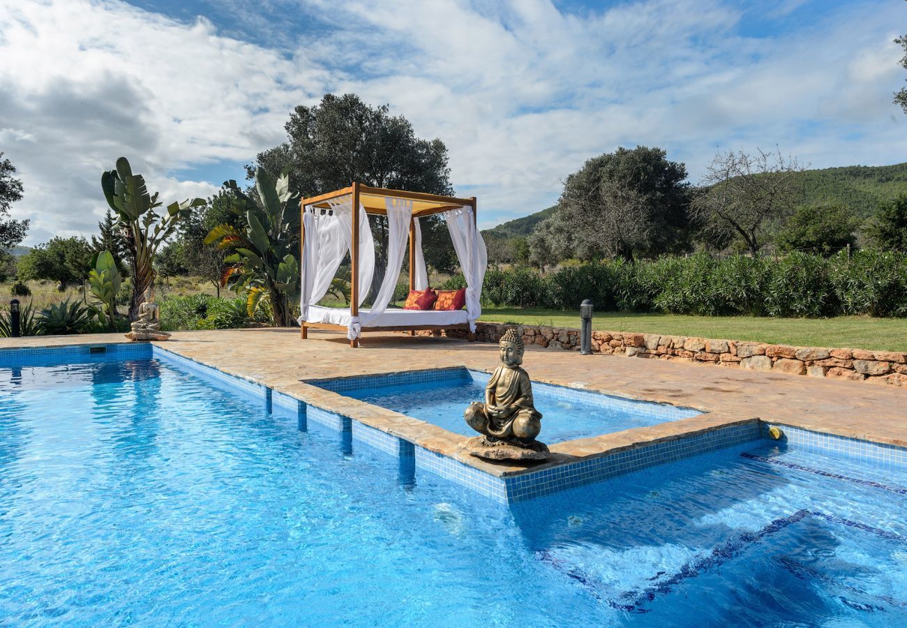 Villa in San Carlos/ Sant Carles de Peralta - Villa Indy