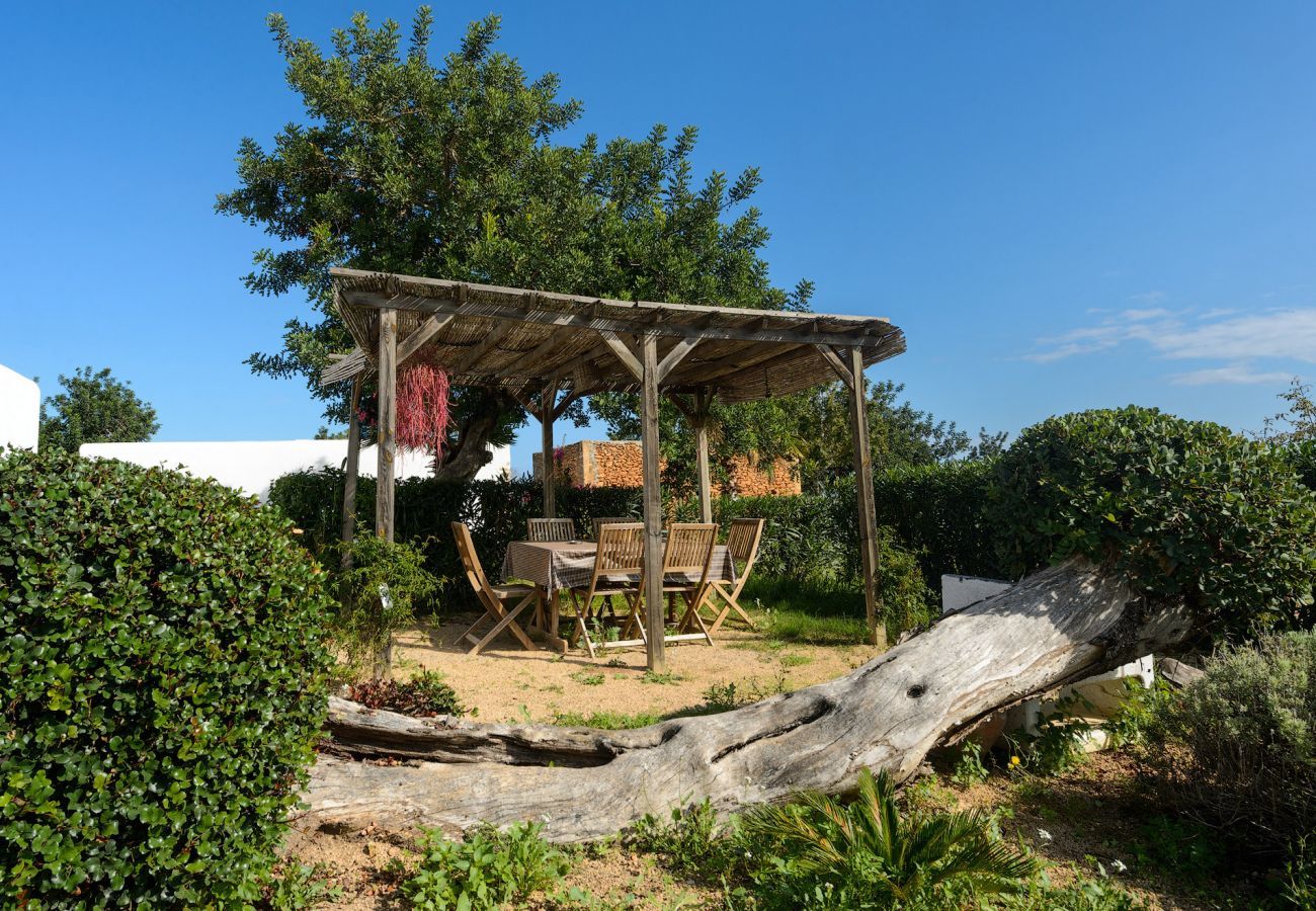 Villa in San Carlos/ Sant Carles de Peralta - Villa Indy