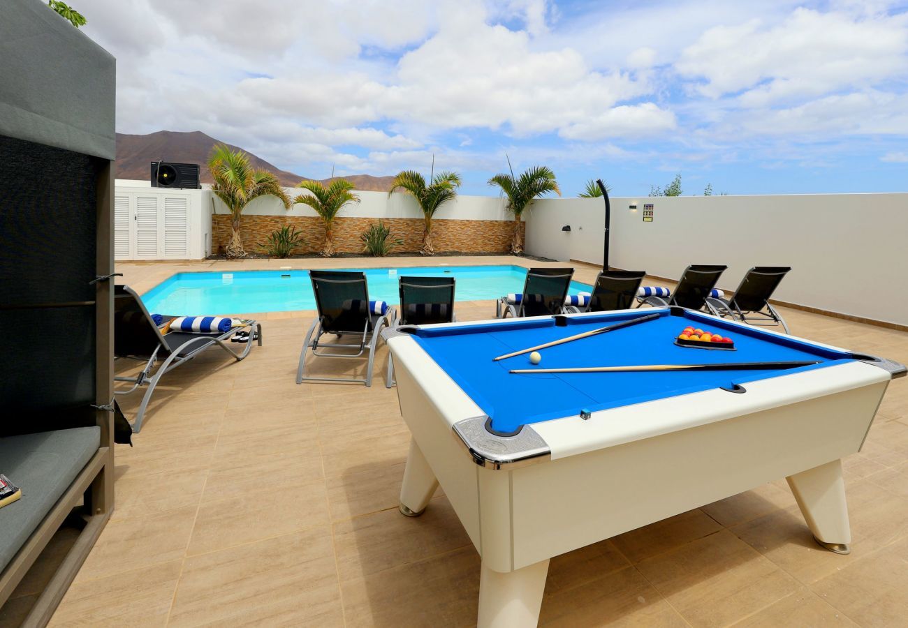 Villa in Playa Blanca - Villa Ruby
