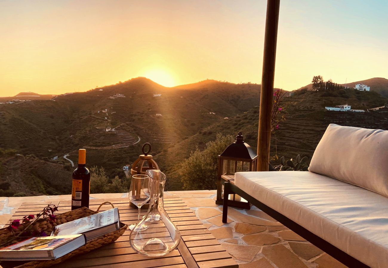 Villa in Torrox - Villa Regazo Andaluz | Villa met privé zwembad op 12 min van zee in Andalusië Villa in Torrox - Villa Regazo Andaluz | Villa met privé zwembad op 12 min van zee in Andalusië