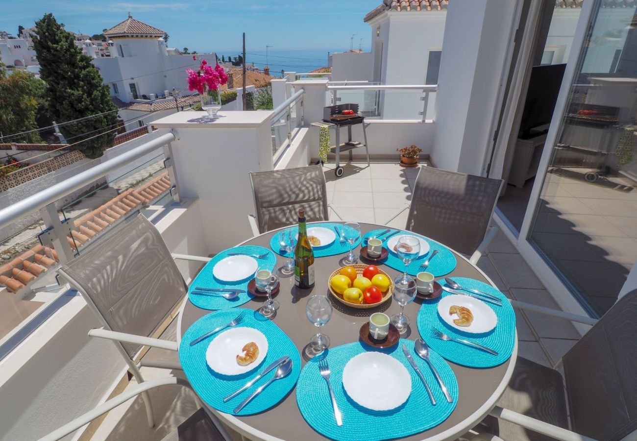 Villa in Nerja - Villa Vista Azul Villa in Nerja - Villa Vista Azul