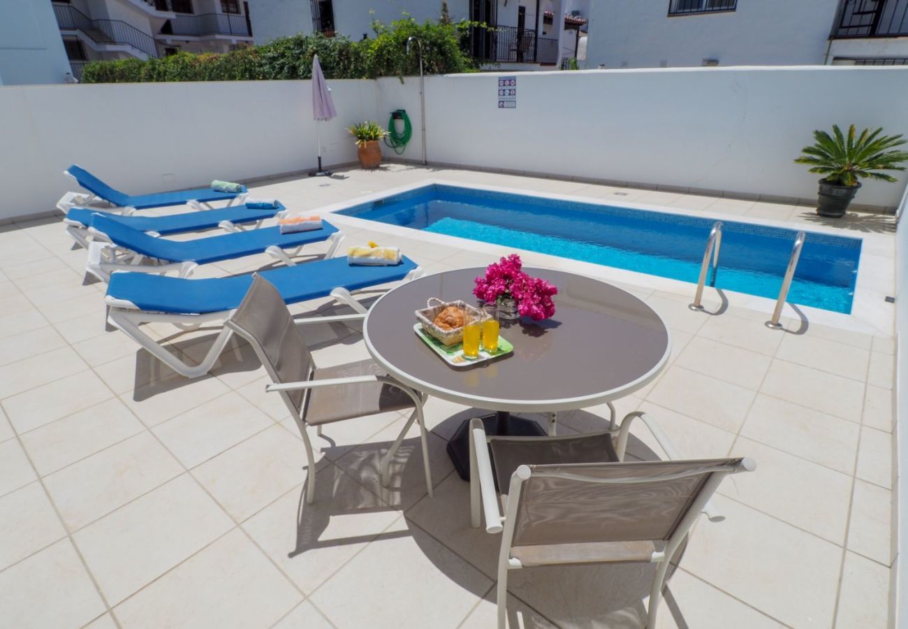 Villa in Nerja - Villa Vista Azul Villa in Nerja - Villa Vista Azul