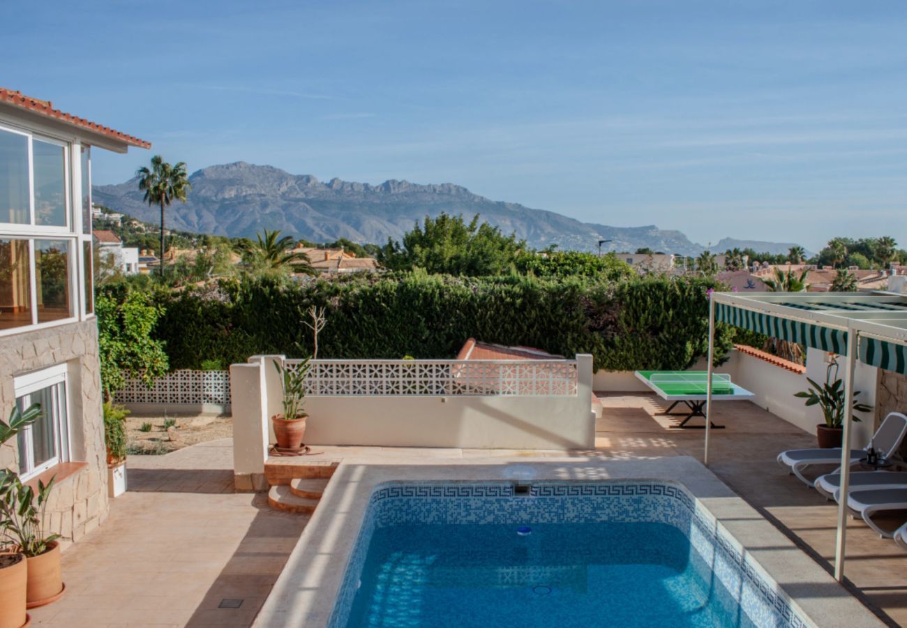 Villa in Alfaz del Pí - Casita Travel | Villa Grande Alfaz del Pi/ 16 personen villa